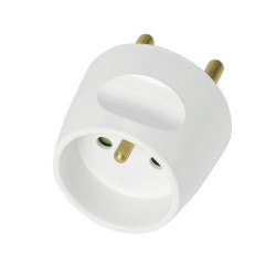 Adaptateur électrique 230V...